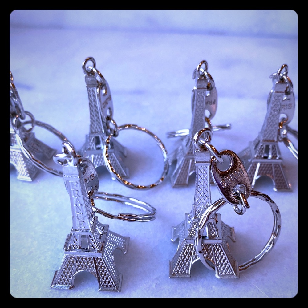 6 Silver coloured Eiffel tower keychain charms